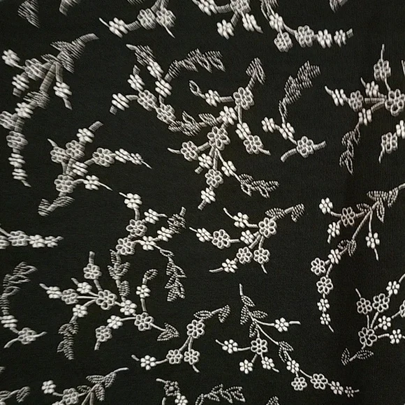 Jessica stretchy black floral dress - Picture 2 of 6